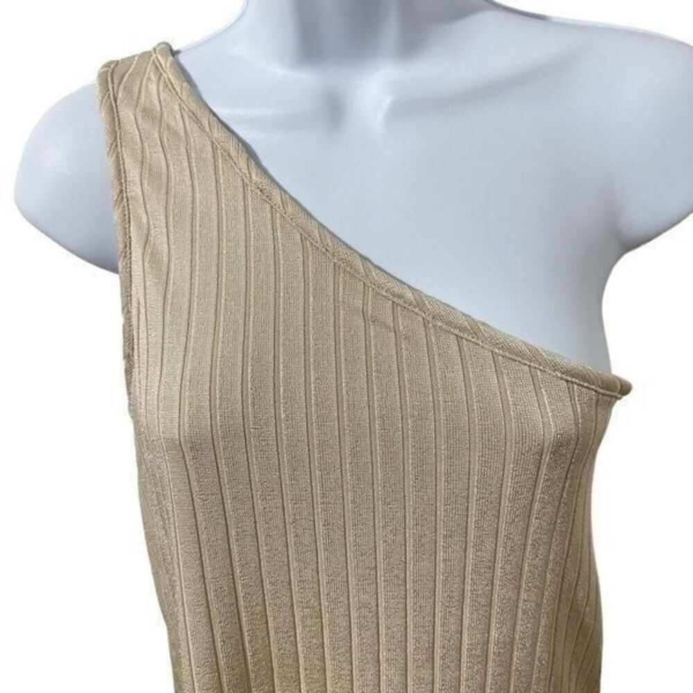 Club Monaco tan tank top size XS. A451